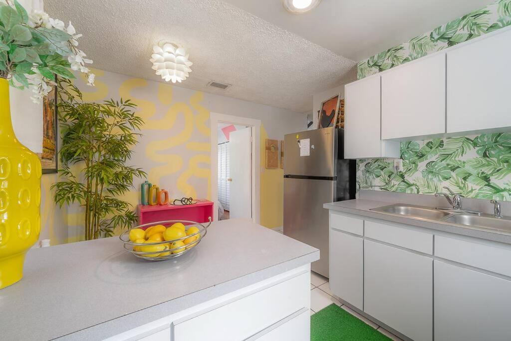 Villa Vibing In The Heights/Breweries/Food/Petfriendly Tampa Esterno foto