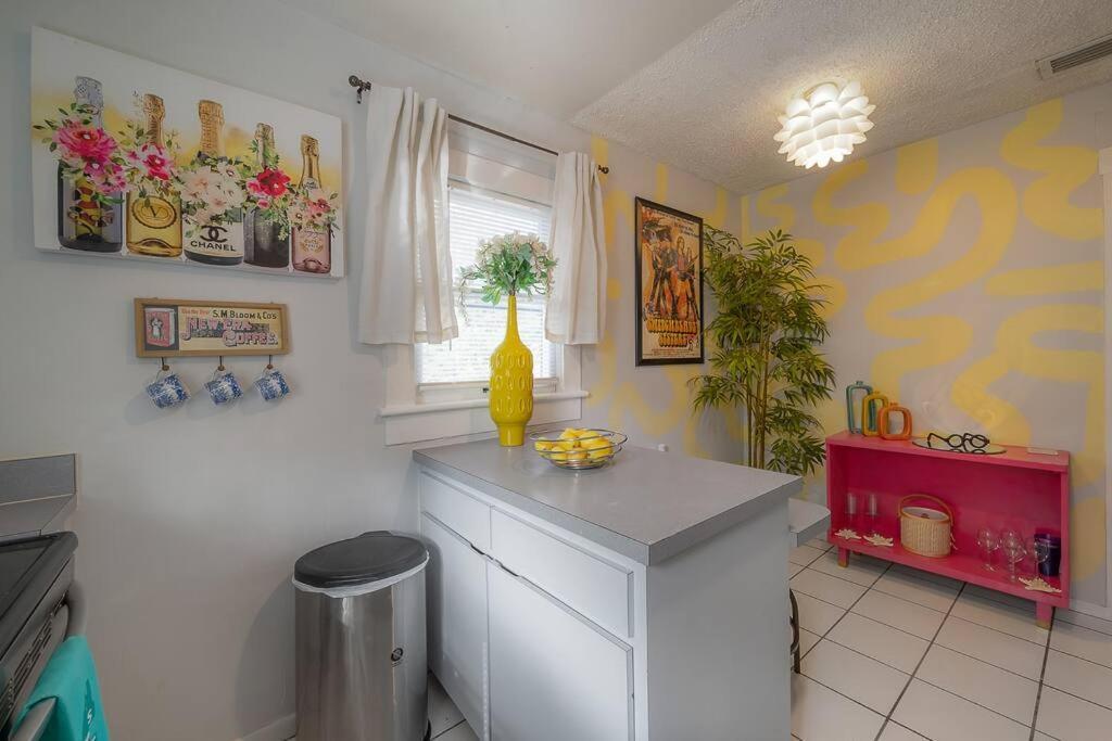 Villa Vibing In The Heights/Breweries/Food/Petfriendly Tampa Esterno foto